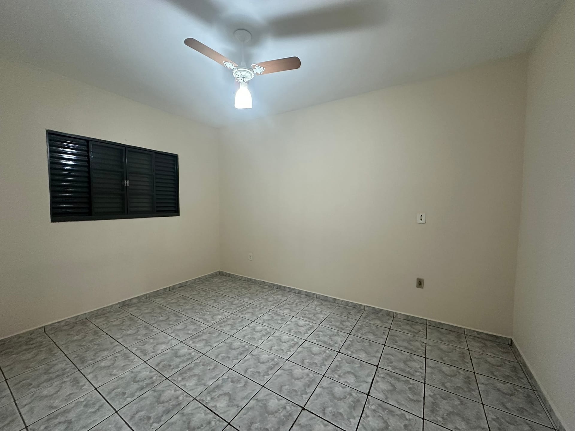 Imagens do imóveis CASA TÉRREA NO JARDIM SILVANIA EM MOGI MIRIM MINHA CASA MINHA VIDA MUITO ESPAÇO