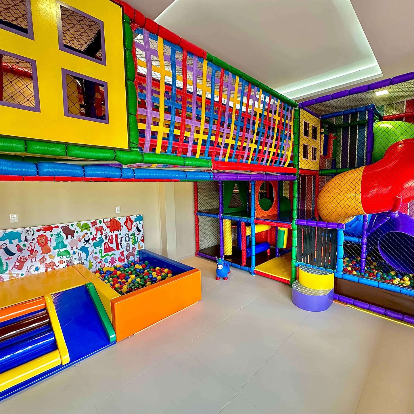 Imagens do imóveis Terreno grande à venda em condomínio 476 m²  Preço Promocional, Aldeia dos Pássaros Flor D'aldeia, Mogi Mirim, SP