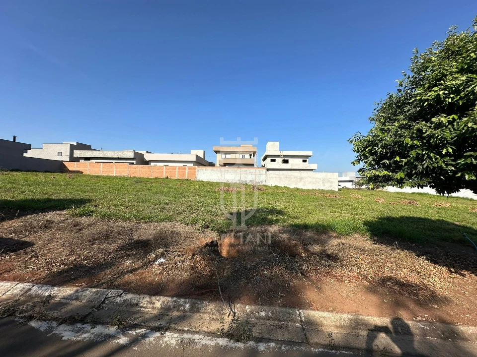 Imagens do imóveis Terreno Lote Plano à venda no Condomínio Residencial Vila Toscana, Mogi Mirim, SP