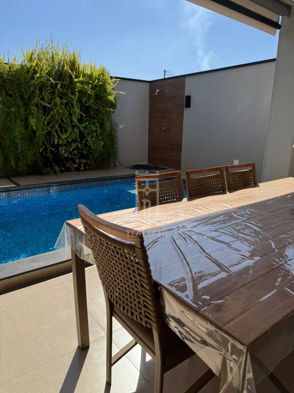 Imagens do imóveis Luxuoso Sobrado com 4 Suítes no Condomínio Residencial Vale Verde – Mogi Guaçu