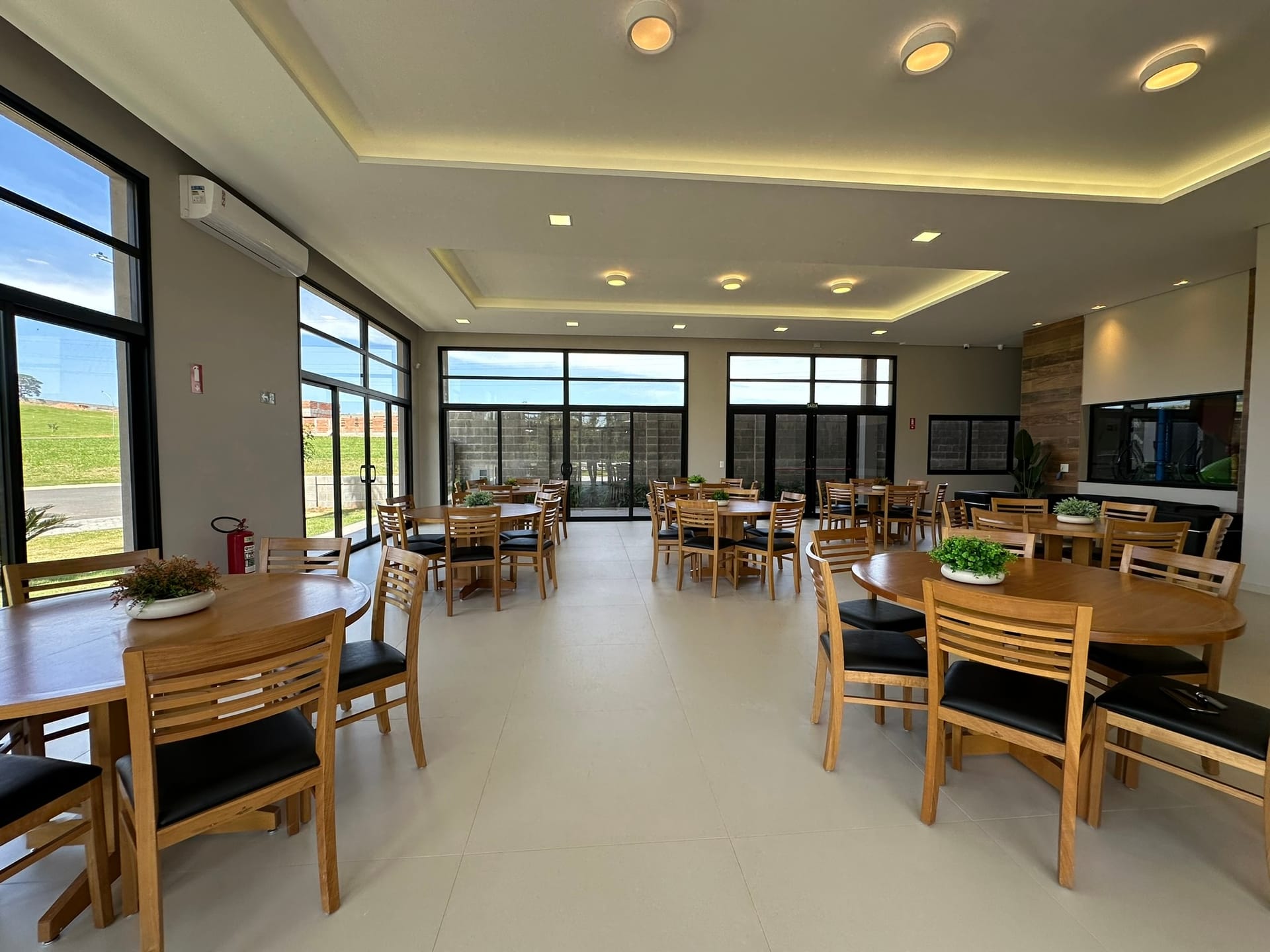 Imagens do imóveis Lotes Terreno Condomínio Flor D'Aldeia, Fase 1 e Fase 2 Baixa Mogiana Mogi Mirim, SP