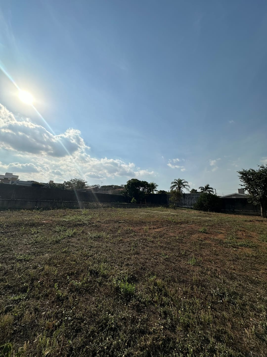 Imagens do imóveis Terreno Lote à venda com 600 m² e 14 metros de frente no Bairro Jardim Longatto em Mogi Mirim, SP