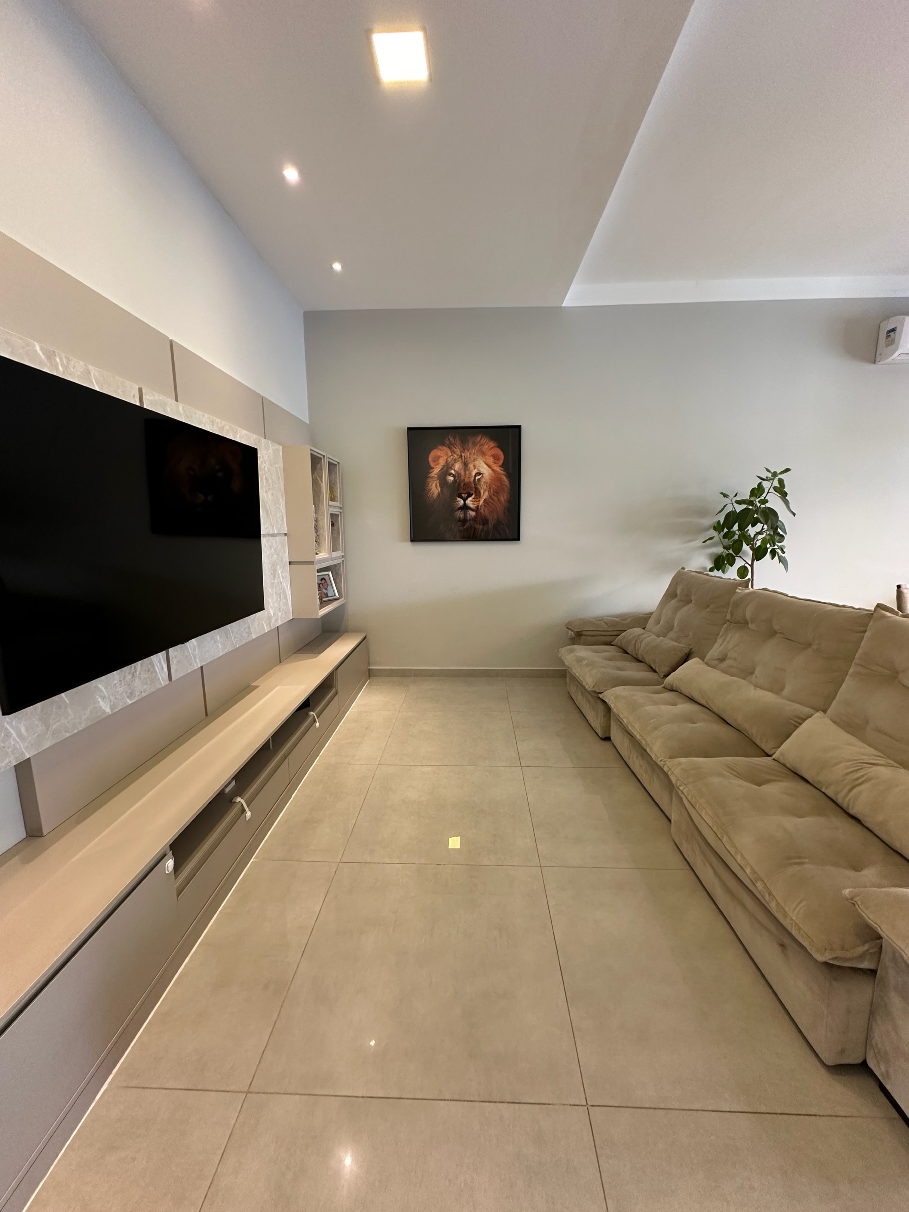 Imagens do imóveis Casa térrea com piscina em condomínio à Venda, Residencial Portal do Lago, Mogi Mirim, SP