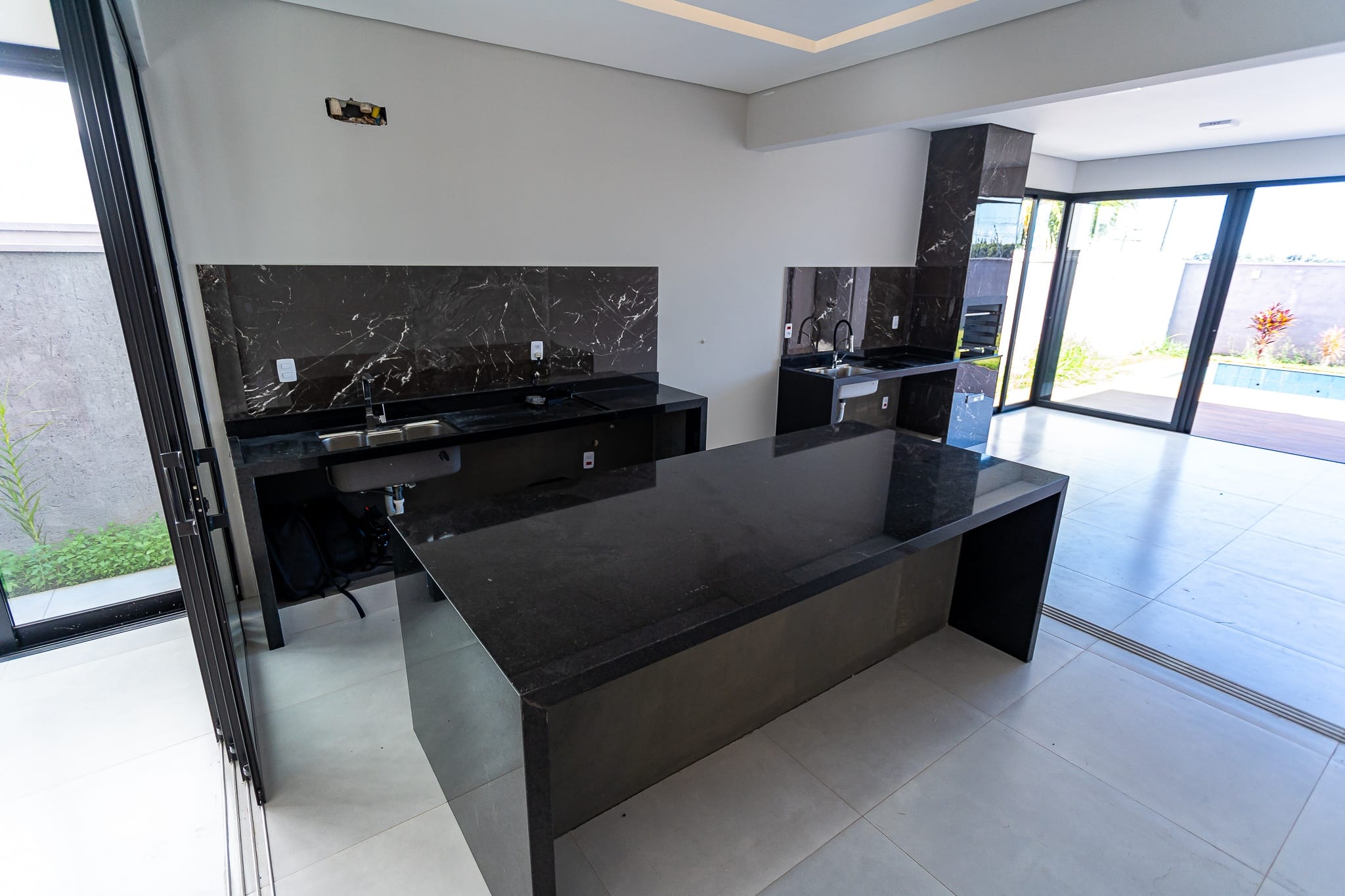 Imagens do imóveis Casa Térrea com 3 Suítes e piscina em Condomínio, Condomínio Alvorada Mogi Mirim SP