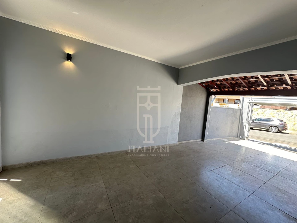 Imagens do imóveis Casa Térrea Com Três Quartos sendo Duas Suítes Jardim Longato Mogi Mirim SP