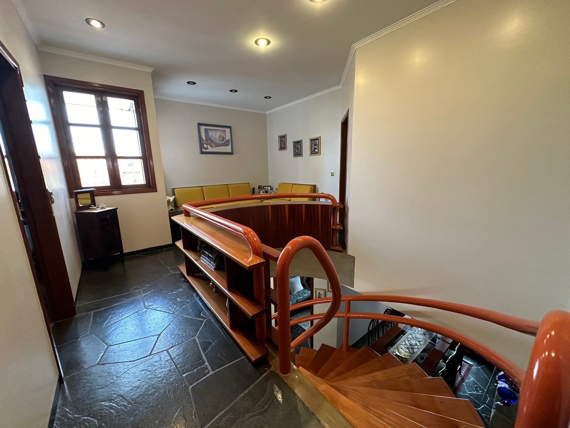 Imagens do imóveis CASA COM 3 SUÍTES E PISCINA À VENDA JARDIM ÁUREA MOGI MIRIM, SP