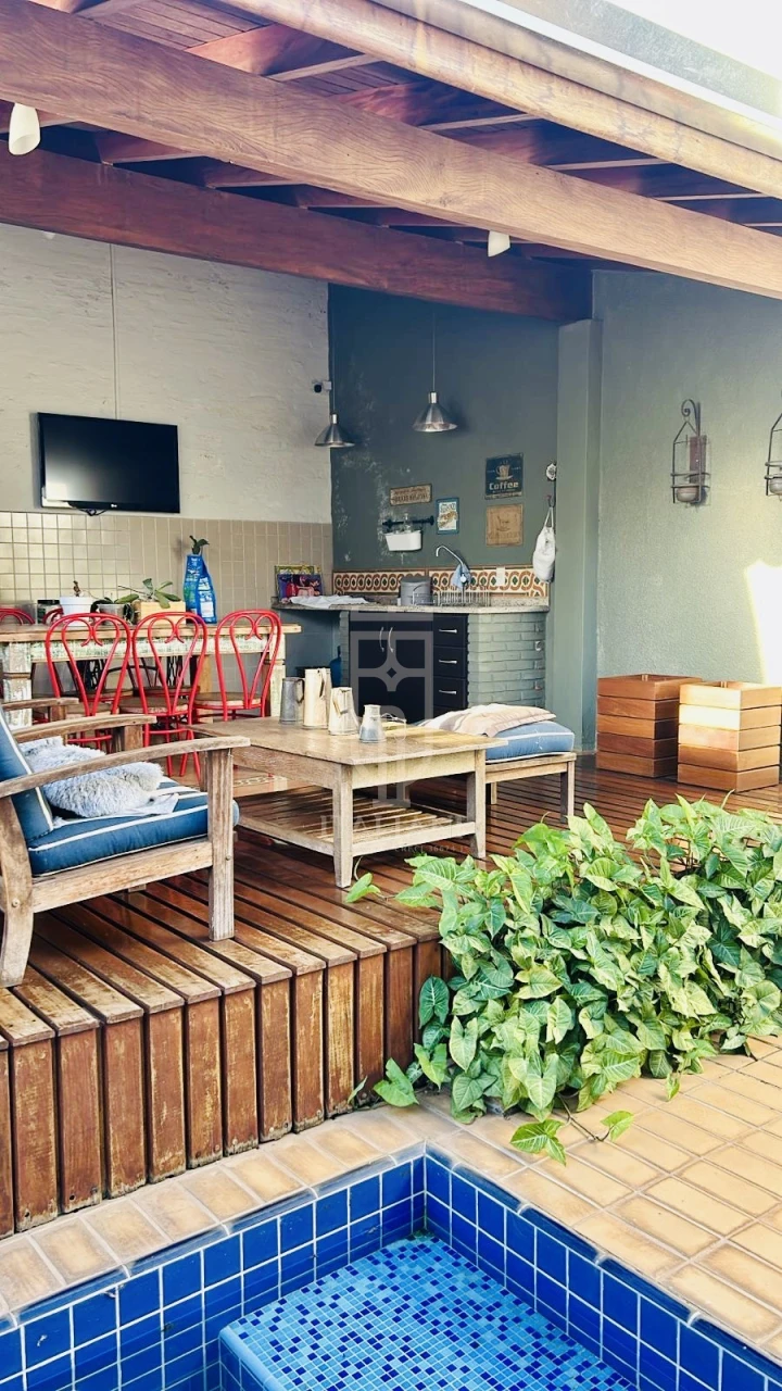 Imagens do imóveis Casa moderna e linear com 3 quartos sendo uma suíte com piscina de alto padrão Mogi Mirim Santa Cruz