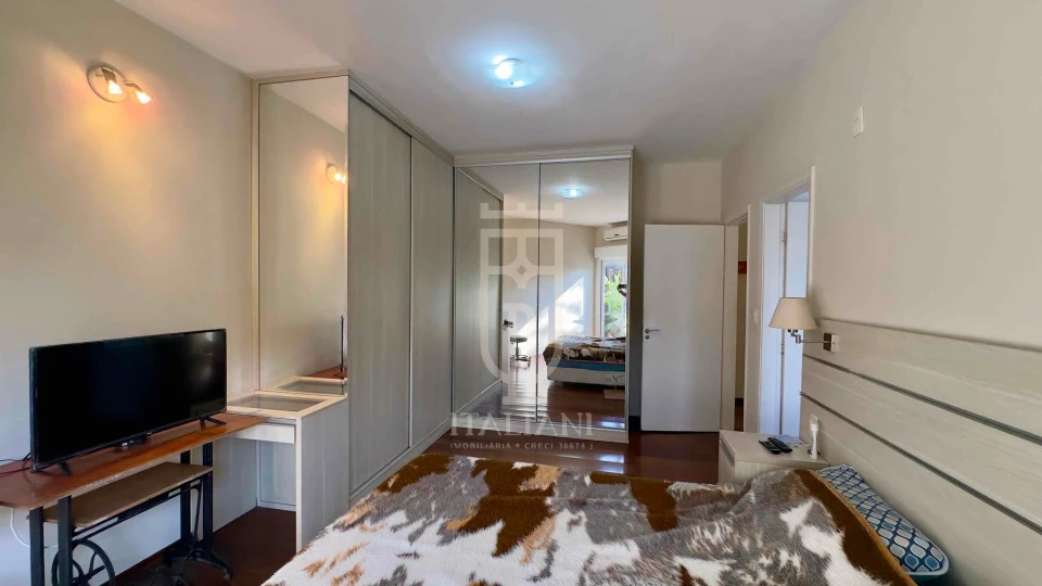 Imagens do imóveis Chácara de alto padrão com piscina a venda, Chácara Ipê, Mogi Mirim, SP