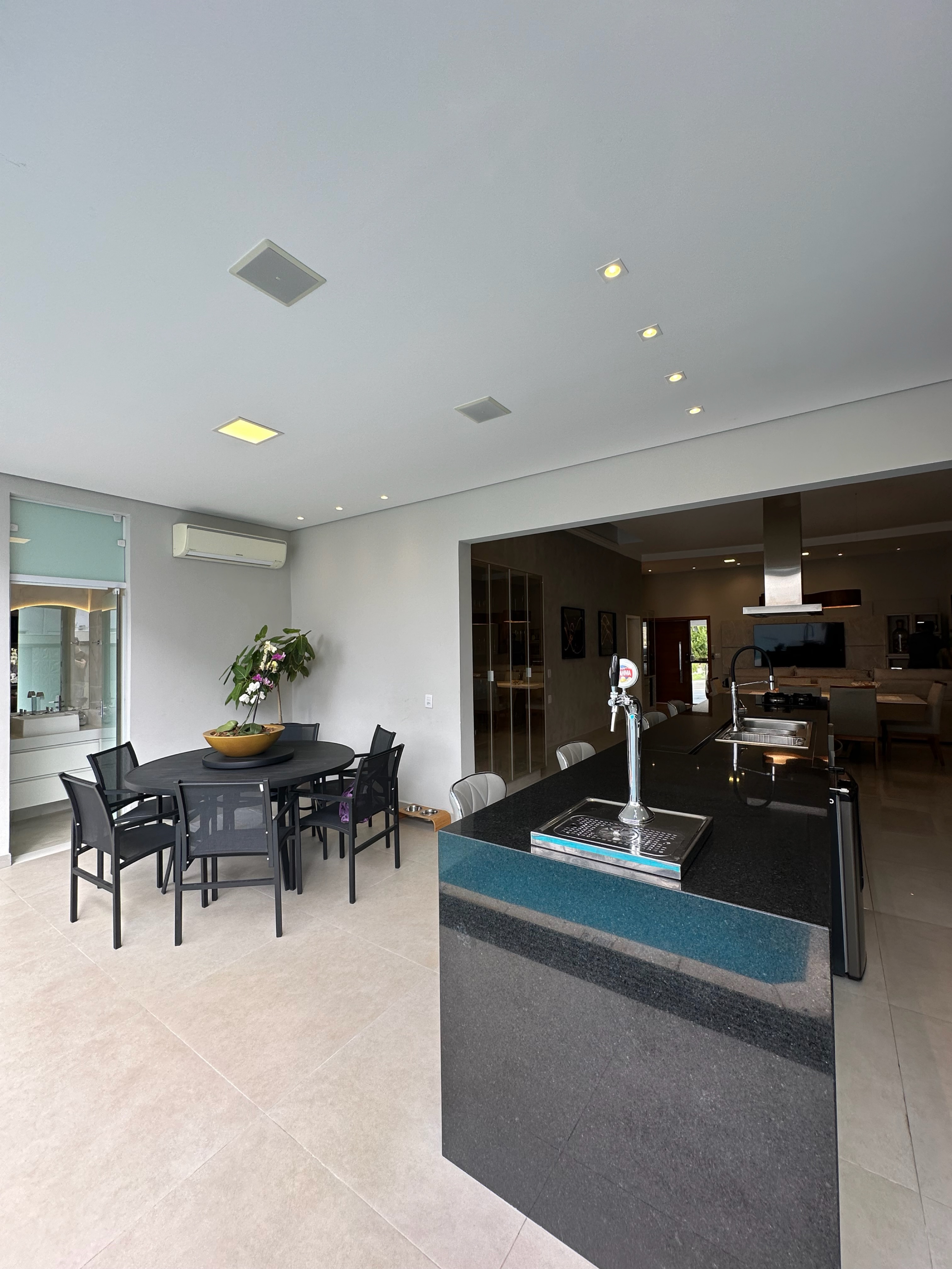 Imagens do imóveis Casa térrea com piscina em condomínio à Venda, Residencial Portal do Lago, Mogi Mirim, SP