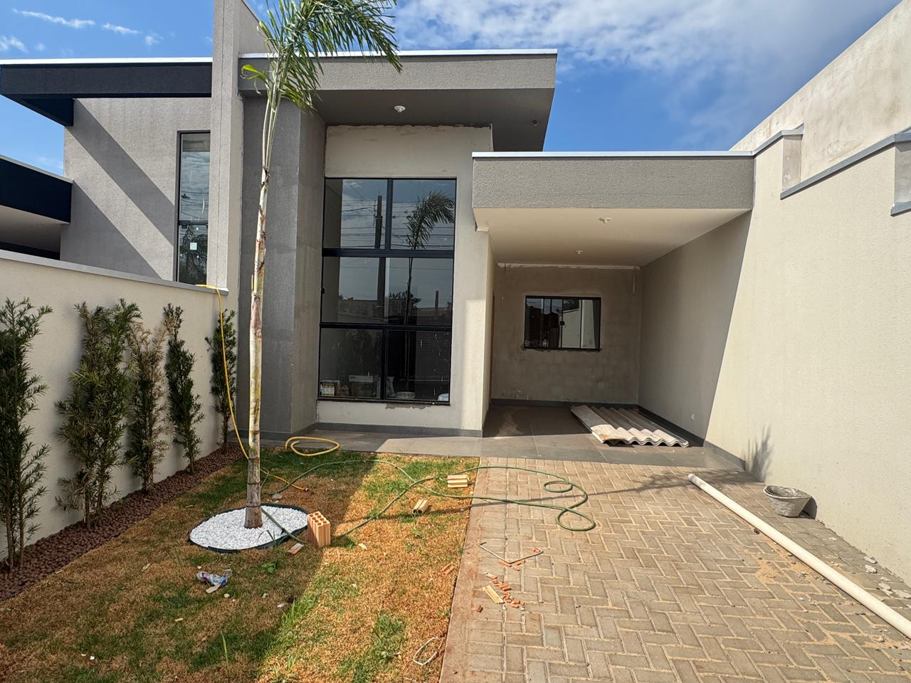 CASA GEMINADA - 03 QUARTOS