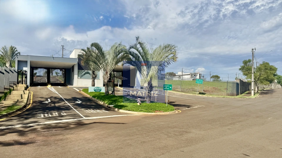 TERRENO À VENDA  NO CONDOMINIO CAMPOS DO CONDE VEREDAS