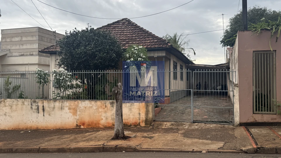 Casa Para Locação No Centro de Cambé