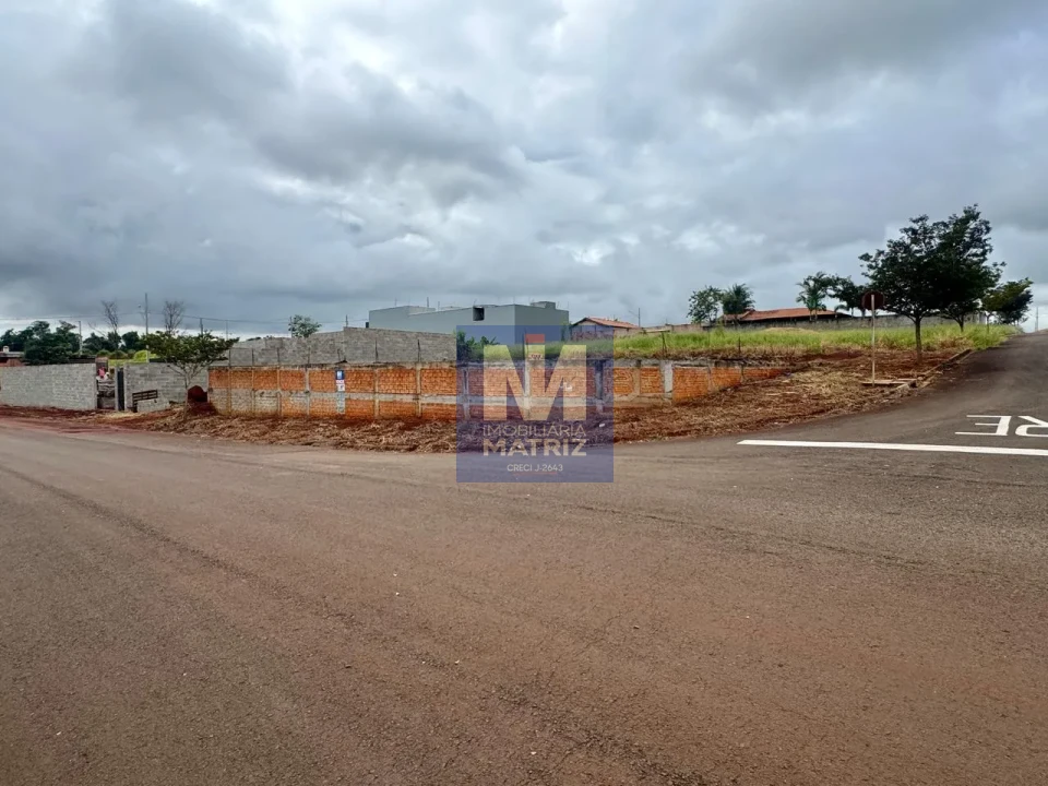 Terreno para venda no Residencial Portal do Lago