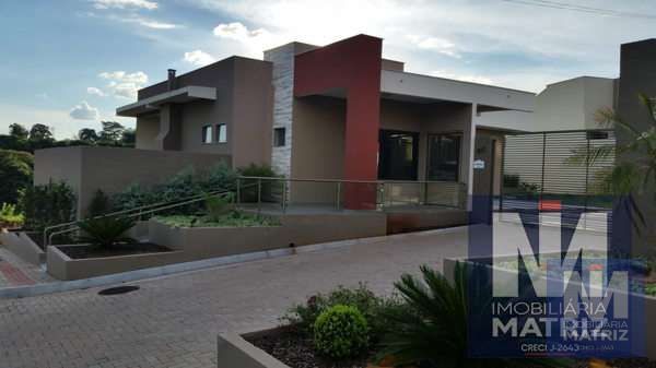 Casa em condomínio Fechado - Residencial Carolina - Centro