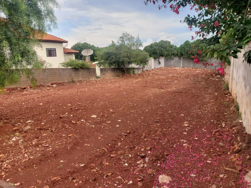 TERRENO NO CENTRO DE CAMBÉ