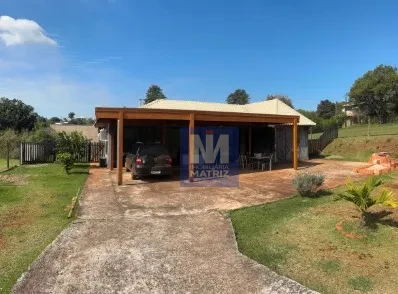 CASA A VENDA NO CONDOMÍNIO ESTÂNCIA CABRAL