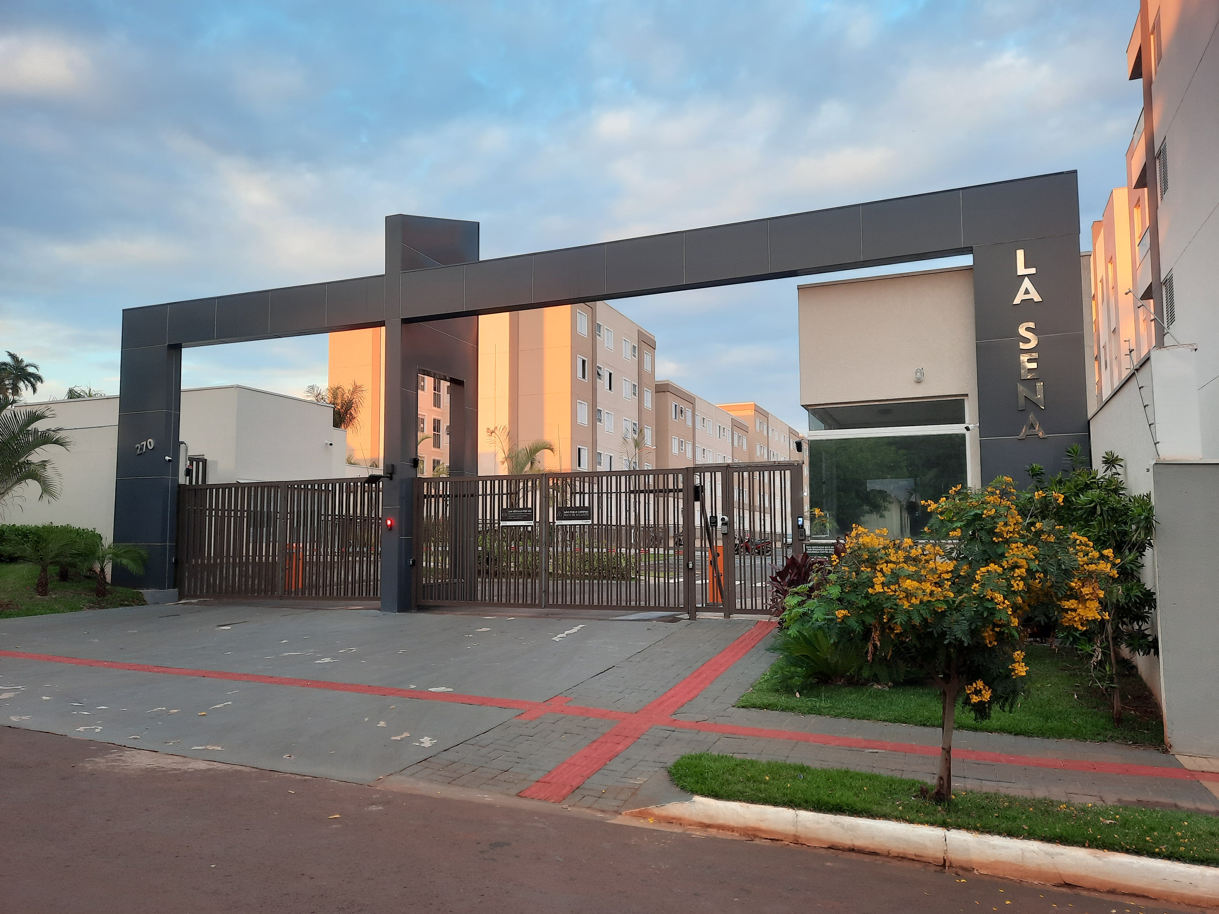 APARTAMENTO PARA LOCAÇÃO - RESIDENCIAL LA SENA