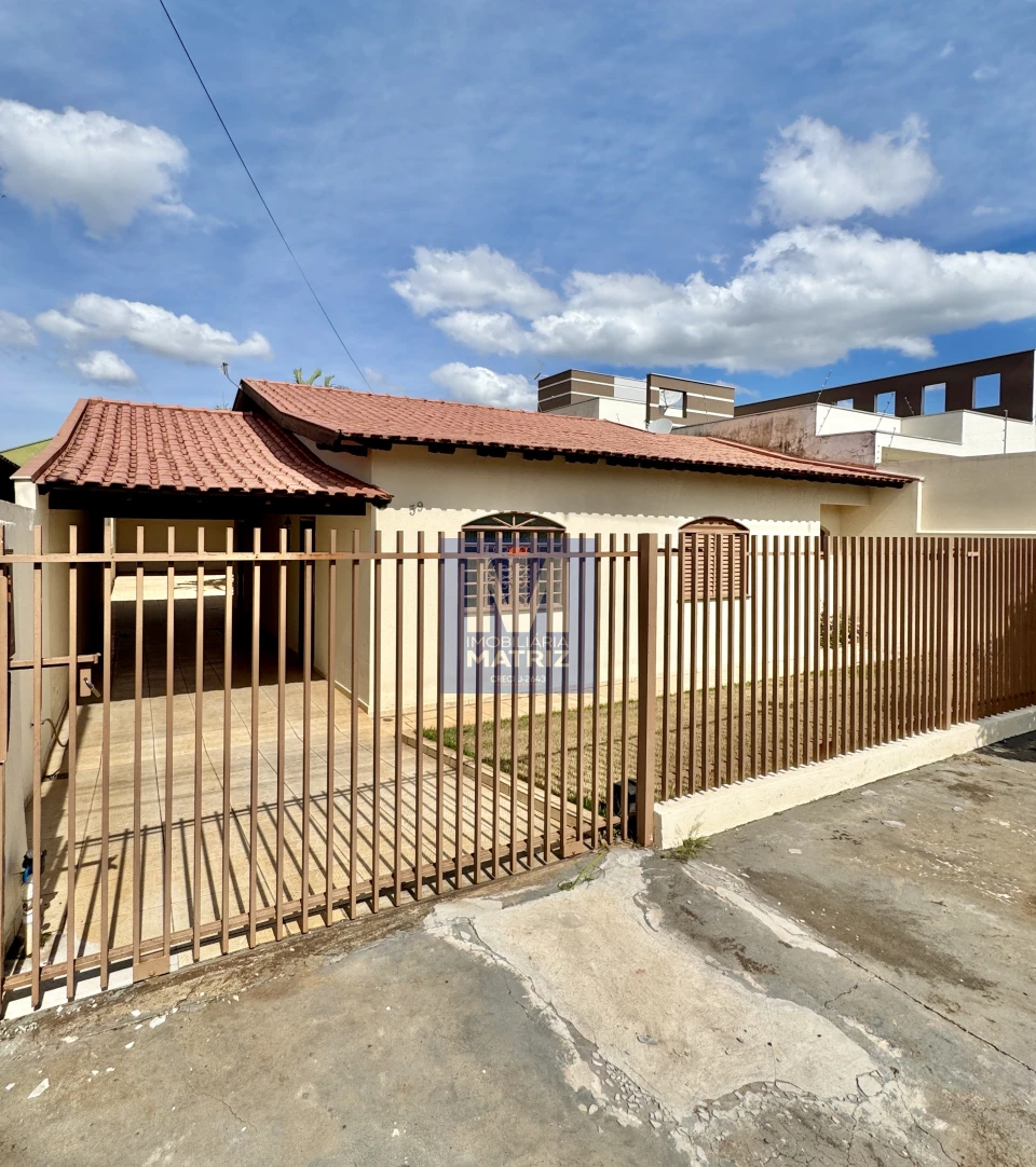 CASA PARA LOCAÇÃO NO JD. ITÁLIA