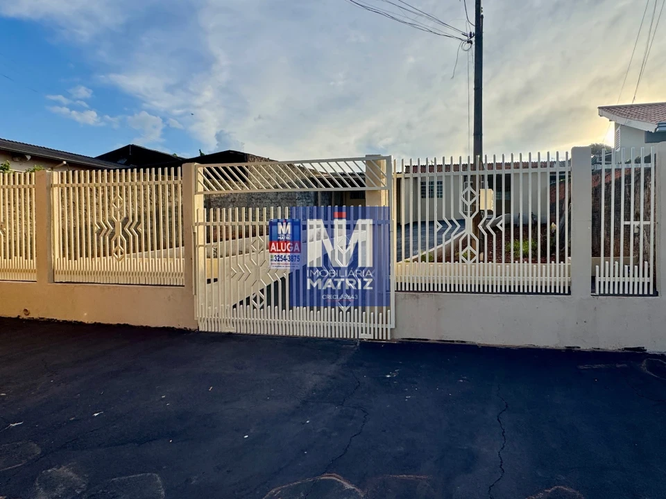 CASA PARA LOCAÇÃO - 2 QUARTOS