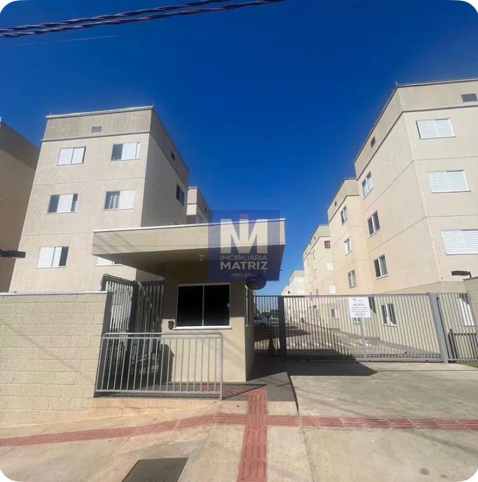 APARTAMENTO À VENDA