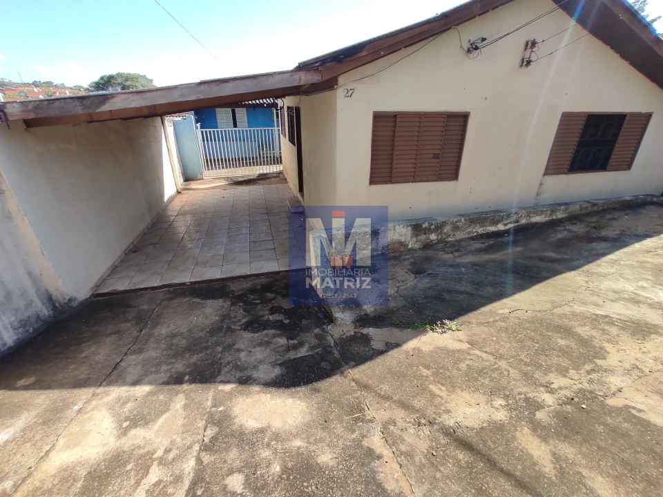 Lote com 2 Casas a Venda Jardim  Cambé 3