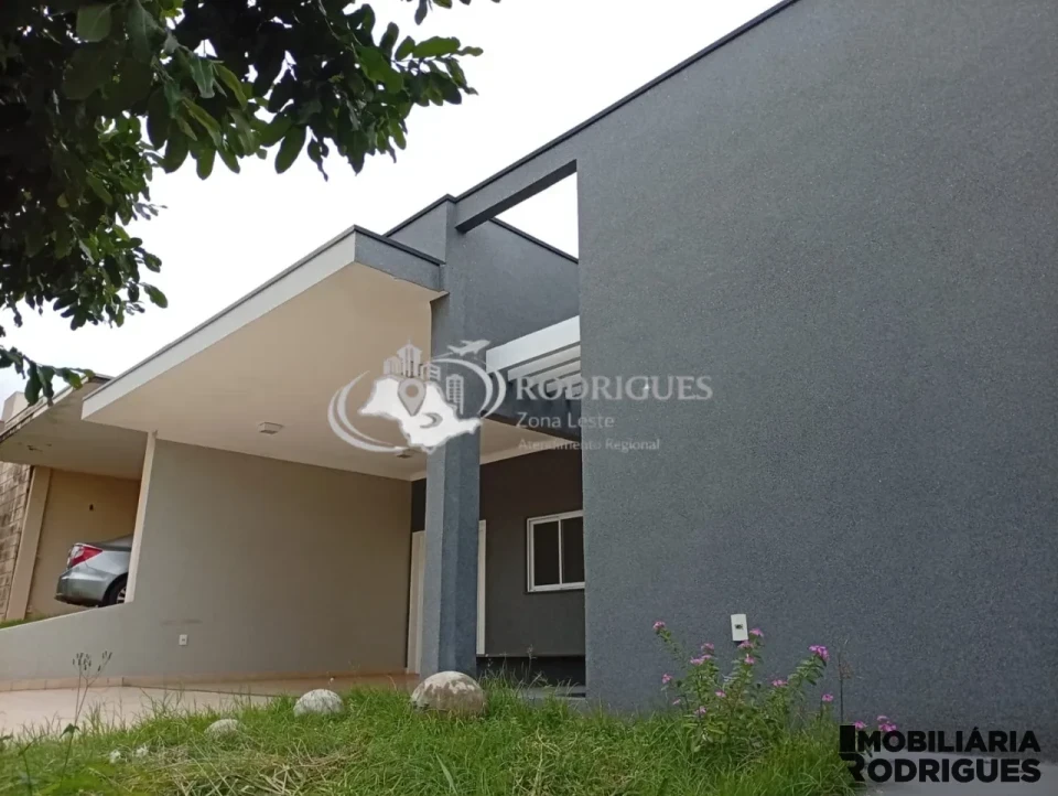 EXCELENTE CASA NO CONDOMINIO VILLAGE DAHMA II