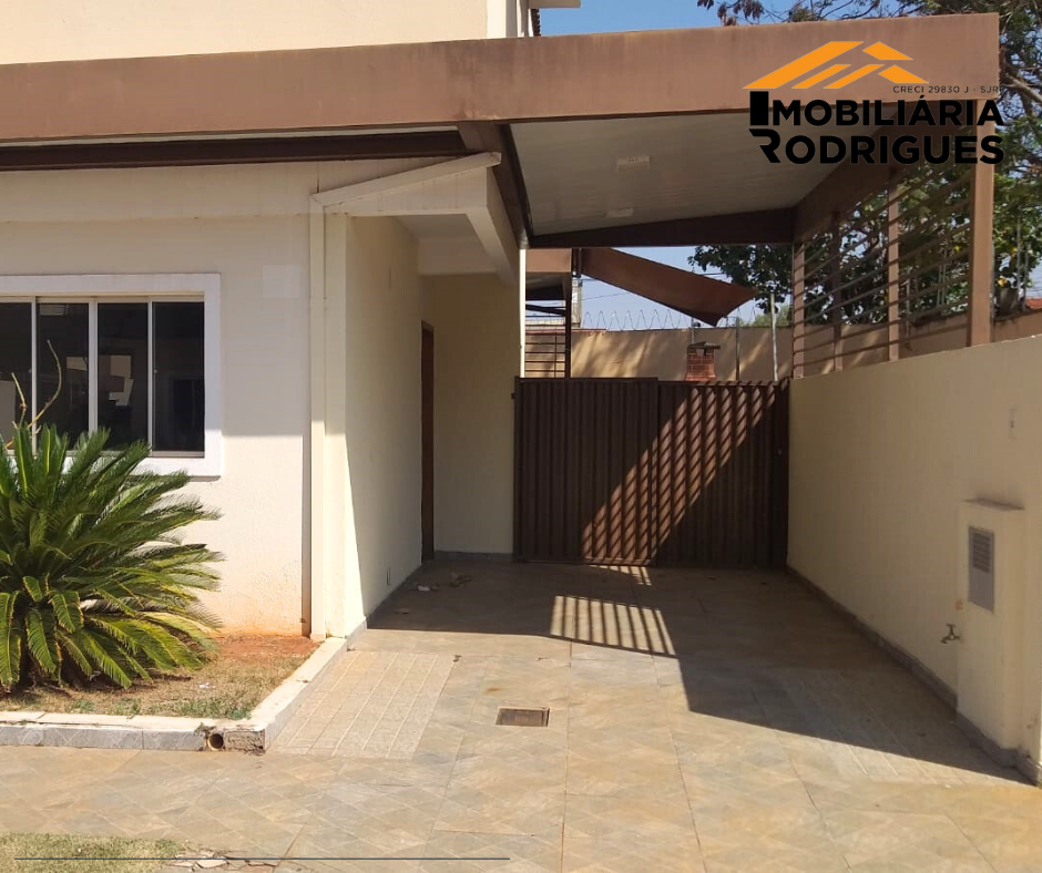 Imagens do imóveis ALUGA-SE SOBRADO EM EXCELENTE LOCALIZAÇÃO