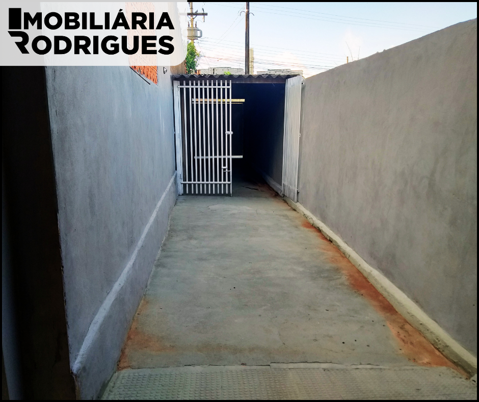 Imagens do imóveis CASA 2 Dormitório Px. ao Novo Supermercado PORECATU