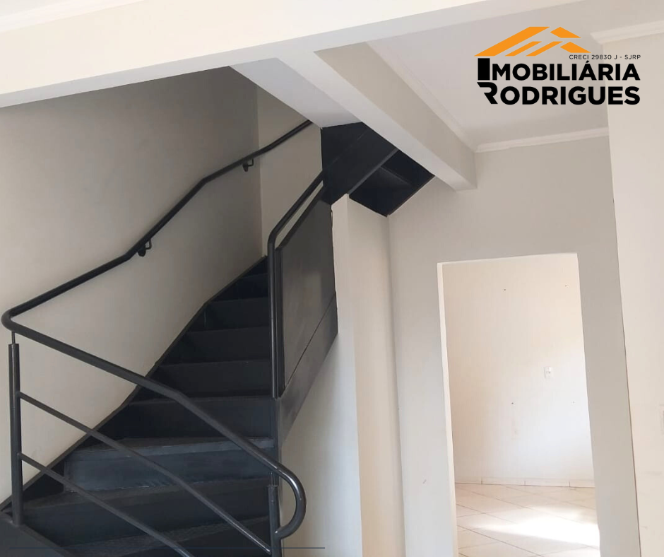 Imagens do imóveis ALUGA-SE SOBRADO EM EXCELENTE LOCALIZAÇÃO