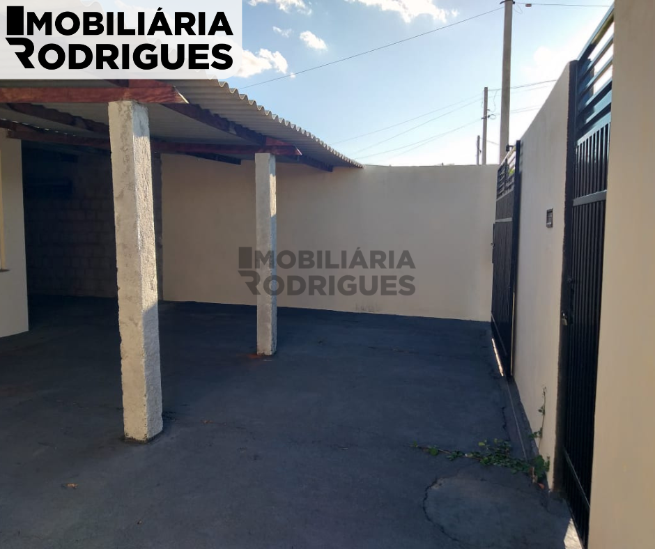 Imagens do imóveis VENDE-SE CASA EXCELENTE LOCALIZAÇÃO
