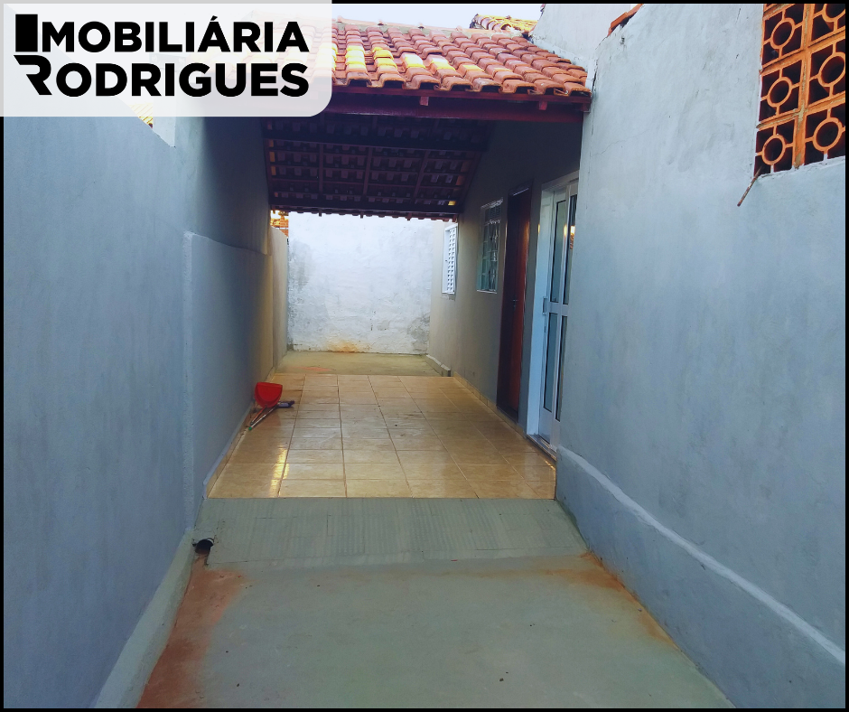 Imagens do imóveis CASA 2 Dormitório Px. ao Novo Supermercado PORECATU