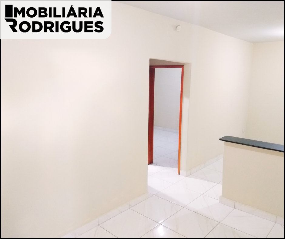 Imagens do imóveis CASA 2 Dormitório Px. ao Novo Supermercado PORECATU