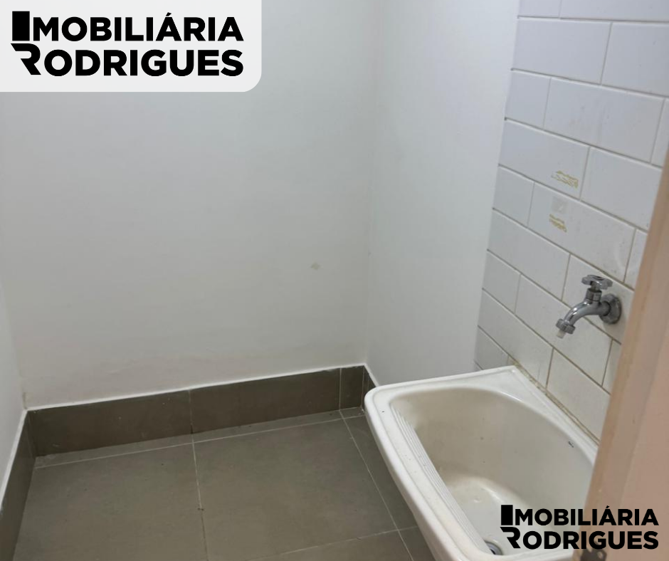 Imagens do imóveis ALUGA-SE SALÃO COMERCIAL EM EXCELENTE LOCALIZAÇÃO