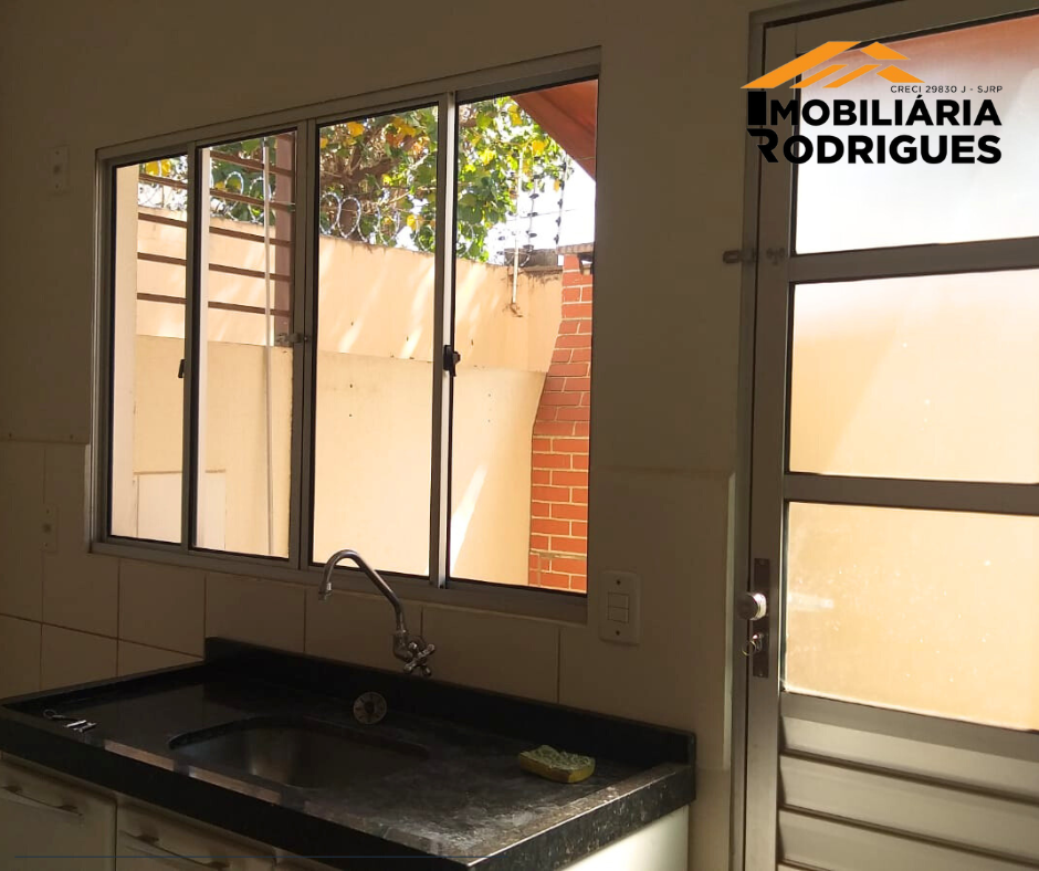 Imagens do imóveis ALUGA-SE SOBRADO EM EXCELENTE LOCALIZAÇÃO