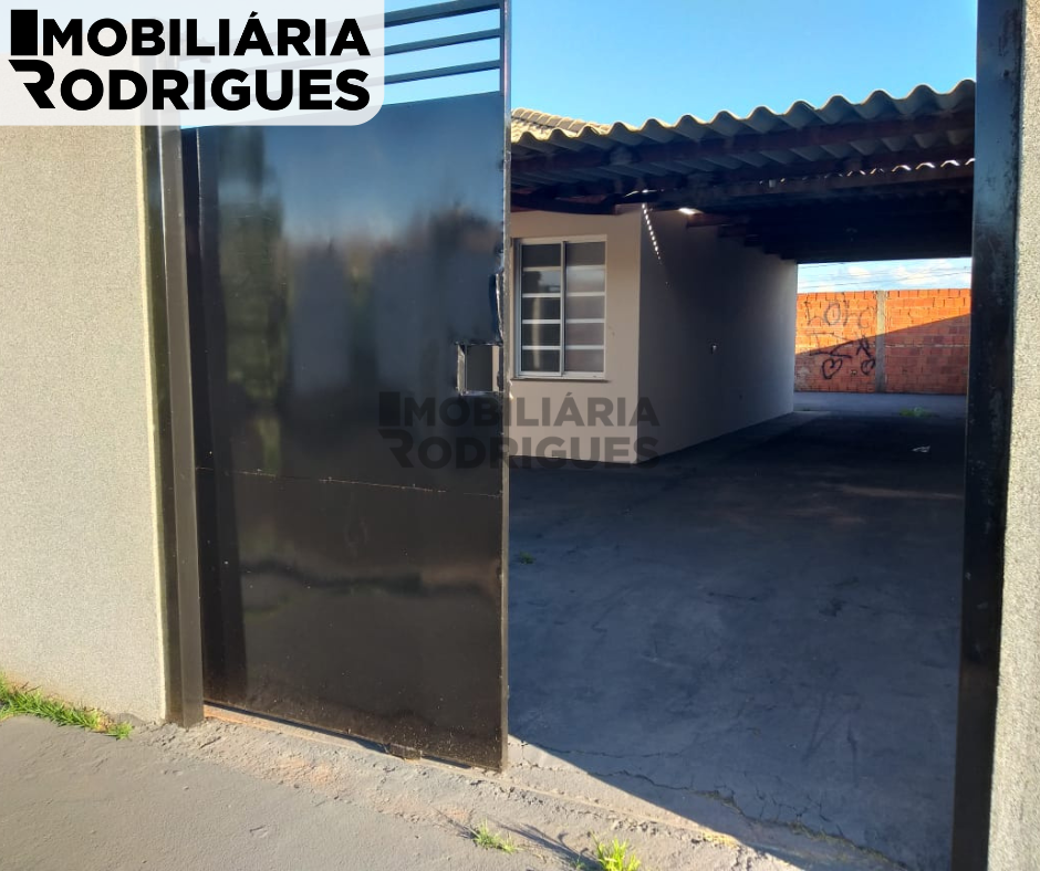 Imagens do imóveis VENDE-SE CASA EXCELENTE LOCALIZAÇÃO