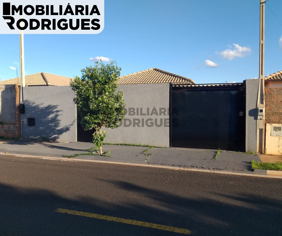 Imagens do imóveis VENDE-SE CASA EXCELENTE LOCALIZAÇÃO