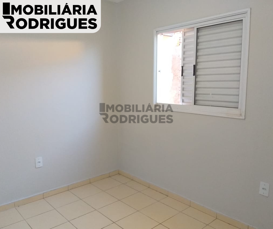 Imagens do imóveis VENDE-SE CASA EXCELENTE LOCALIZAÇÃO