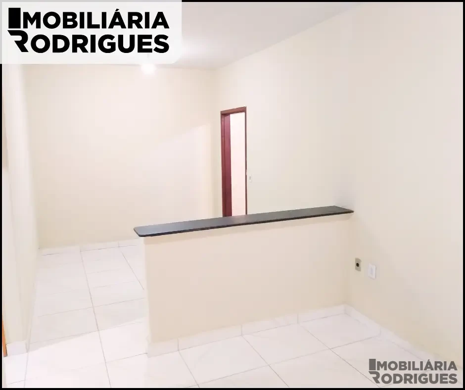 Imagens do imóveis CASA 2 Dormitório Px. ao Novo Supermercado PORECATU
