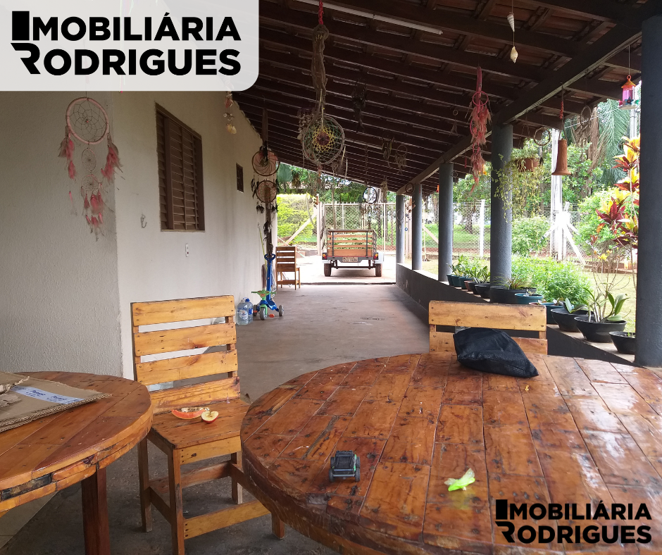 Imagens do imóveis VENDE-SE LINDA CHÁCARA EM EXCELENTE LOCALIZAÇÃO