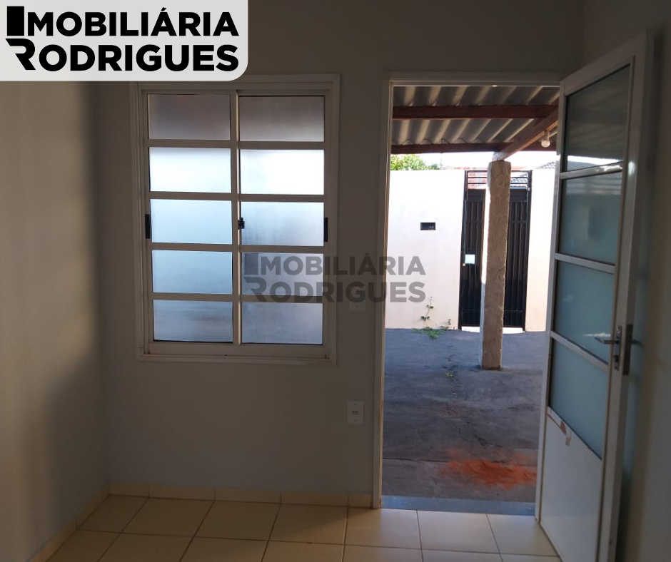 Imagens do imóveis VENDE-SE CASA EXCELENTE LOCALIZAÇÃO