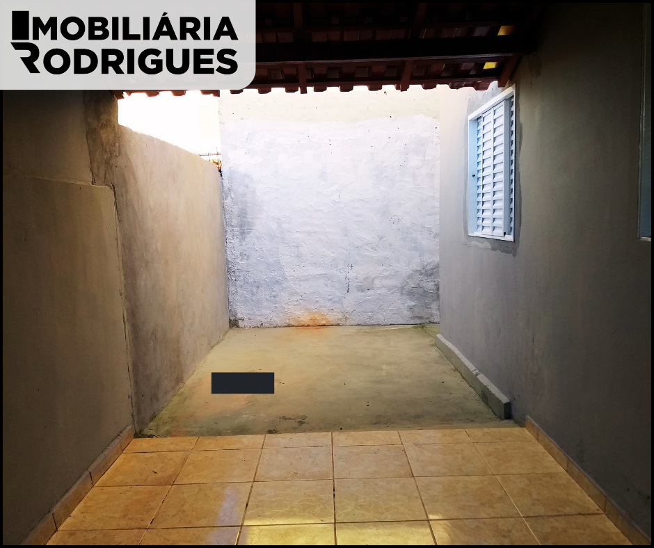 Imagens do imóveis CASA 2 Dormitório Px. ao Novo Supermercado PORECATU