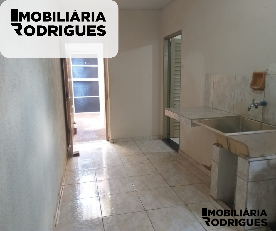 Imagens do imóveis VENDE-SE CASA EM EXCELENTE LOCALIZAÇÃO