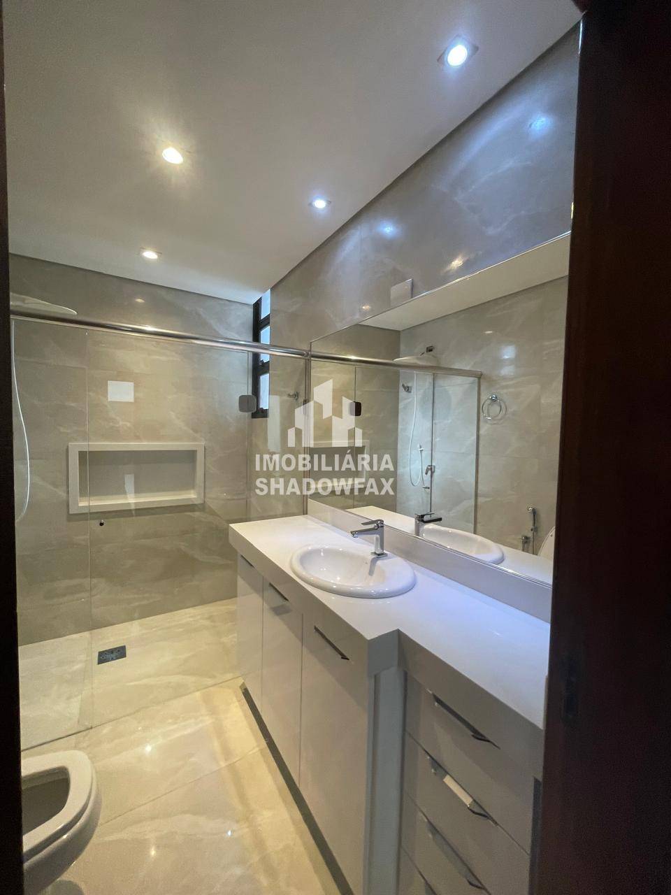 Apartamento de luxo à venda, no Edíficio Flamboyant,  em Dourados, Jardim Central, com 3 quartos, 176,53m²