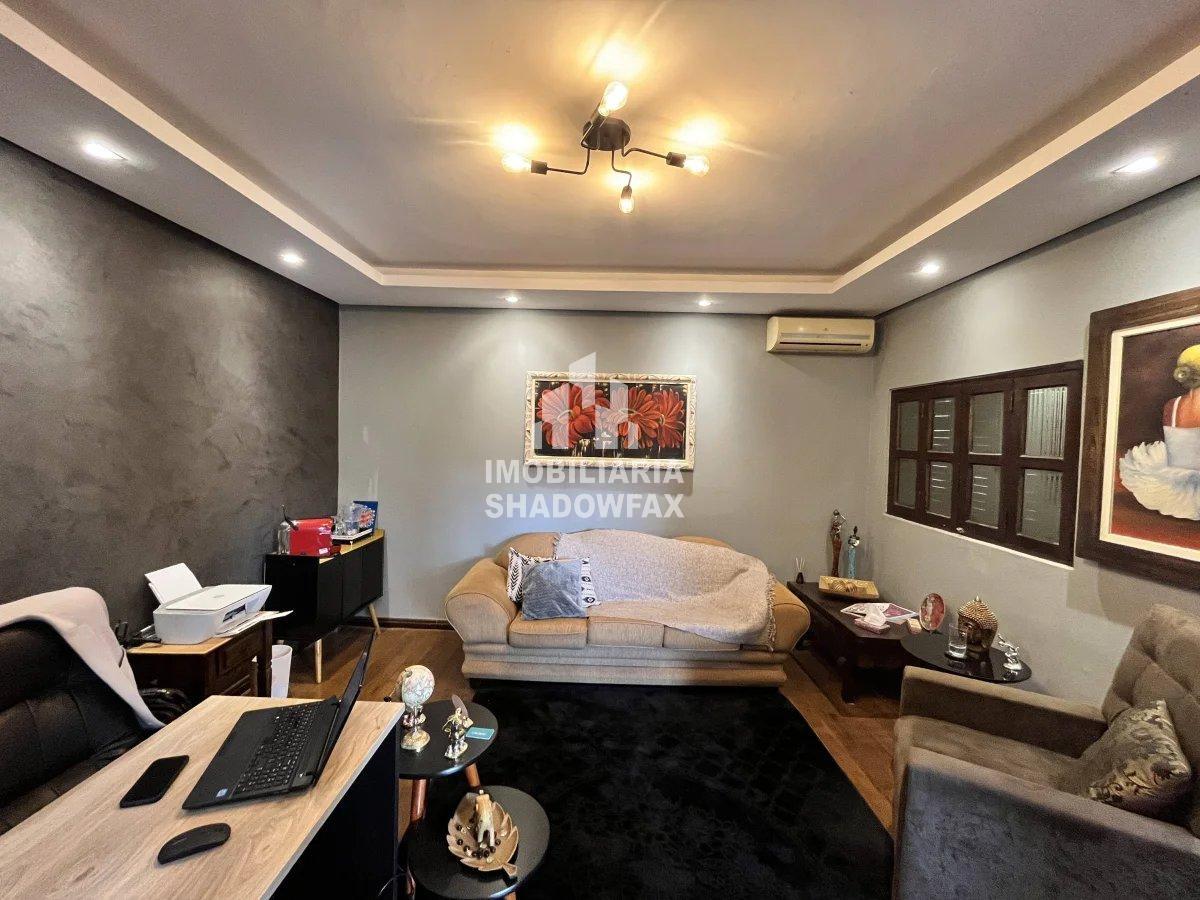 Casa com 4 quartos, 400m², à venda em Dourados, Portal