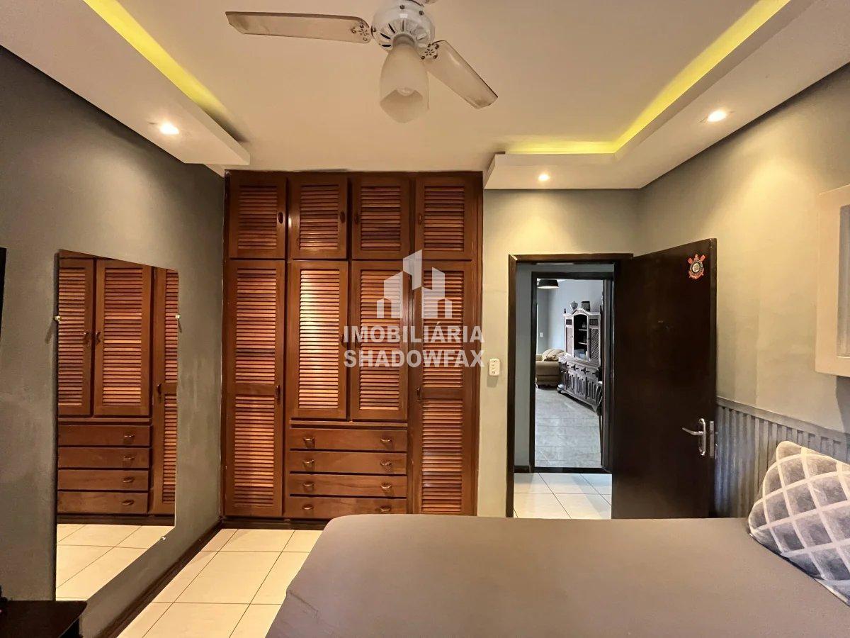 Casa com 4 quartos, 400m², à venda em Dourados, Portal