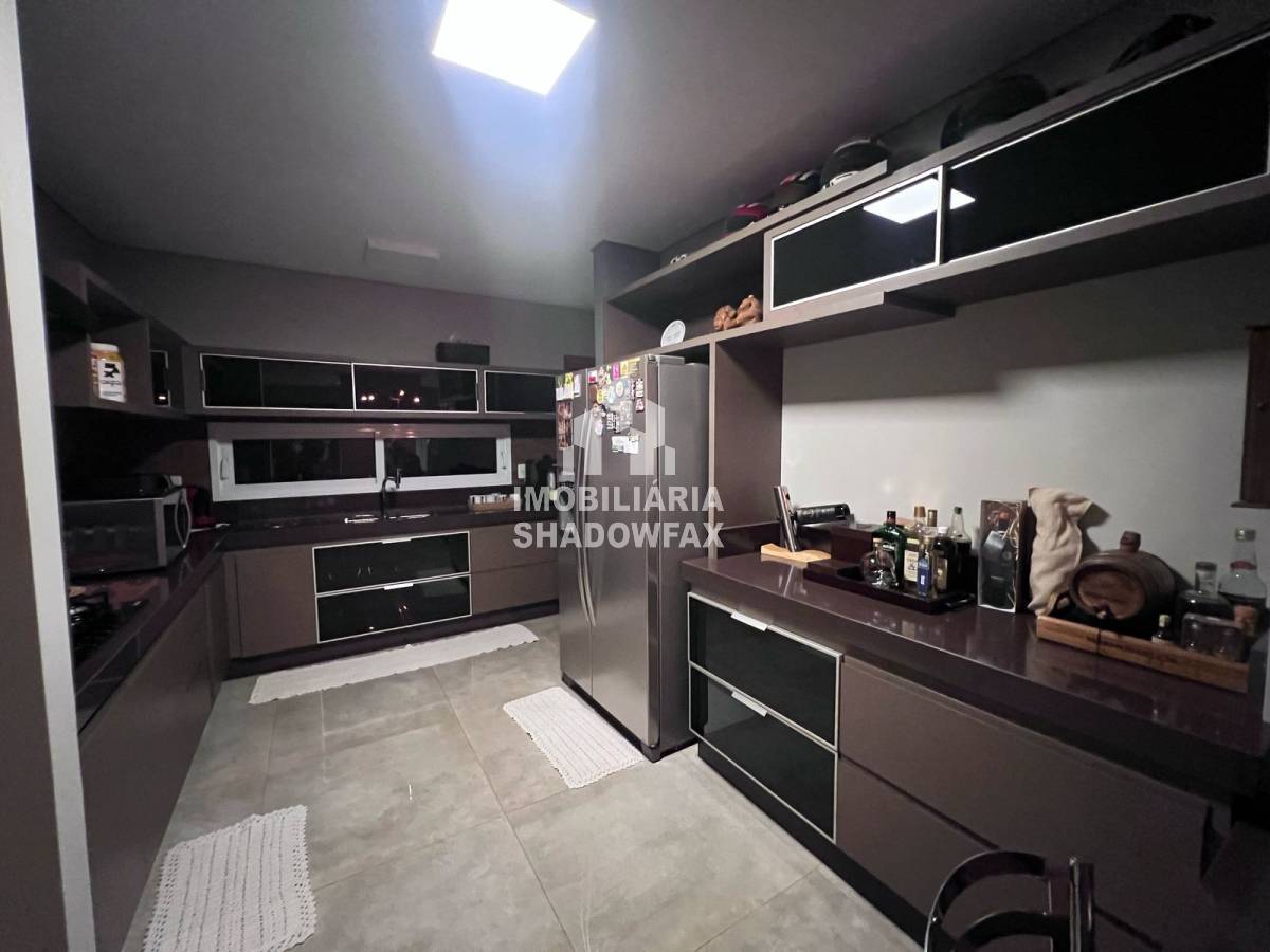 Casa à venda em Dourados, Jardim Paulista, com 3 quartos, 280m²