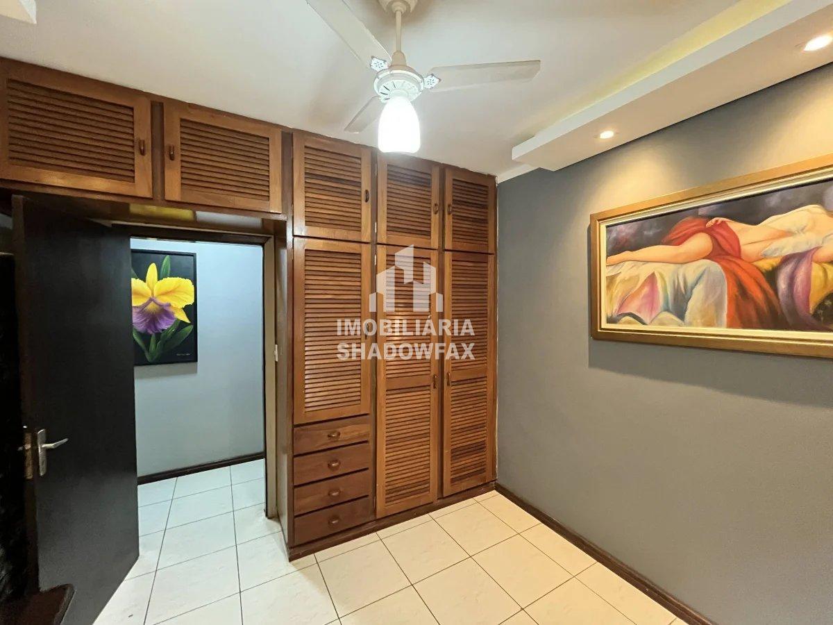 Casa com 4 quartos, 400m², à venda em Dourados, Portal