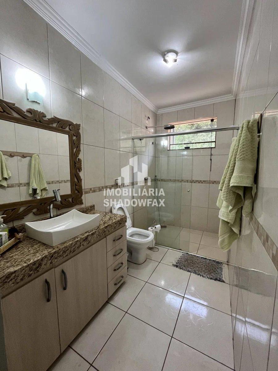 Casa com 4 quartos, 400m², à venda em Dourados, Portal