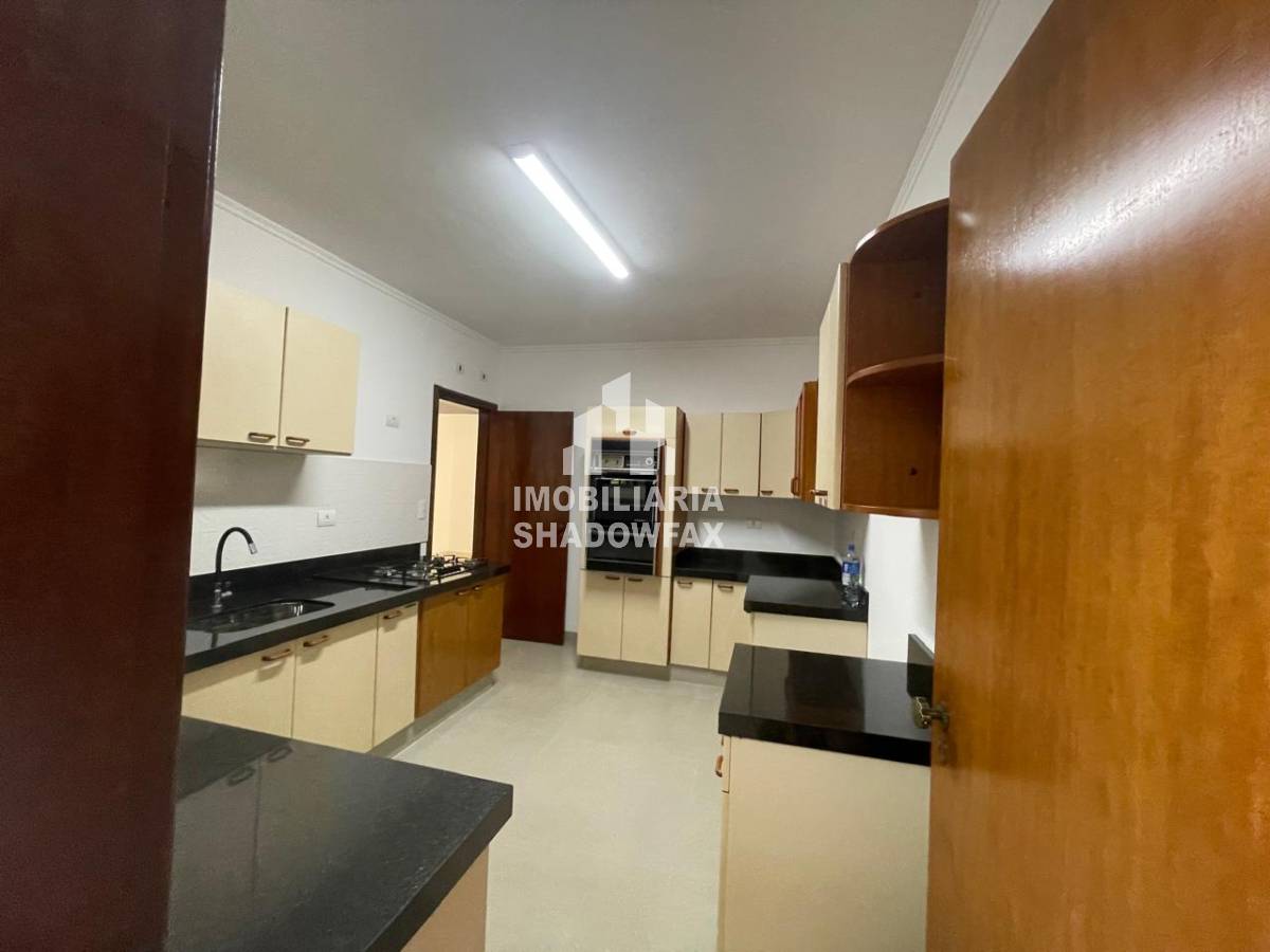 Apartamento de luxo à venda, no Edíficio Flamboyant,  em Dourados, Jardim Central, com 3 quartos, 176,53m²