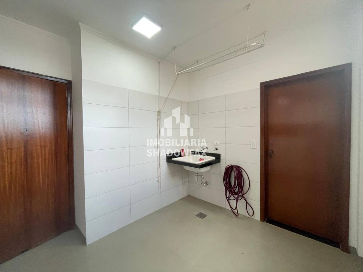 Apartamento de luxo à venda, no Edíficio Flamboyant,  em Dourados, Jardim Central, com 3 quartos, 176,53m²